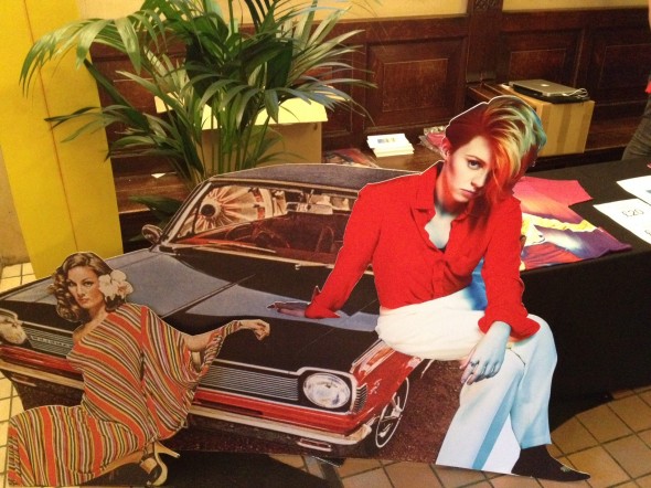 La Roux sitting