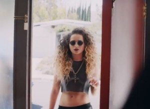 Ella Eyre